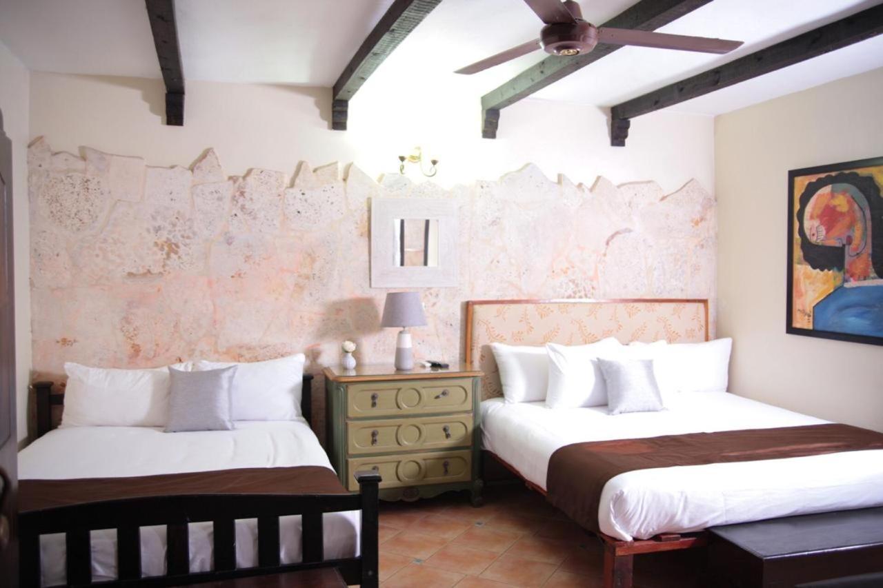 Historic Colonial Boutique Hotel Pool Jacuzzi Bar Restaurant By Aa Group Santo Domingo Exterior photo