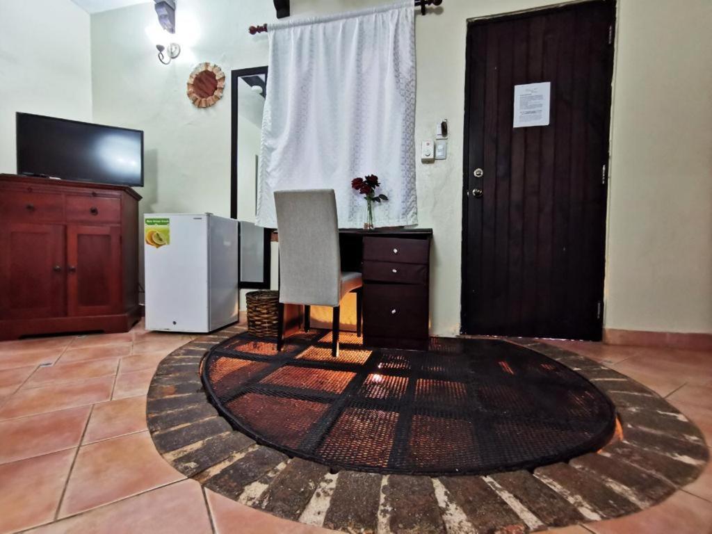 Historic Colonial Boutique Hotel Pool Jacuzzi Bar Restaurant By Aa Group Santo Domingo Exterior photo
