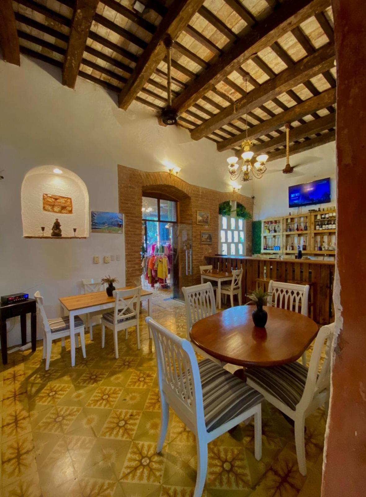 Historic Colonial Boutique Hotel Pool Jacuzzi Bar Restaurant By Aa Group Santo Domingo Exterior photo